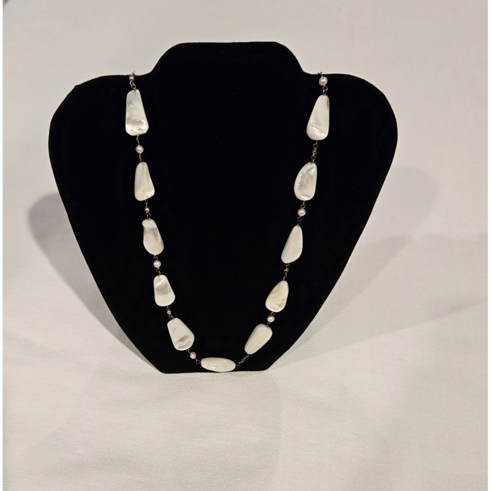 Mother Of Pearl Shell Necklace w/ Alternating Pearl and Gold Beads‎  30"